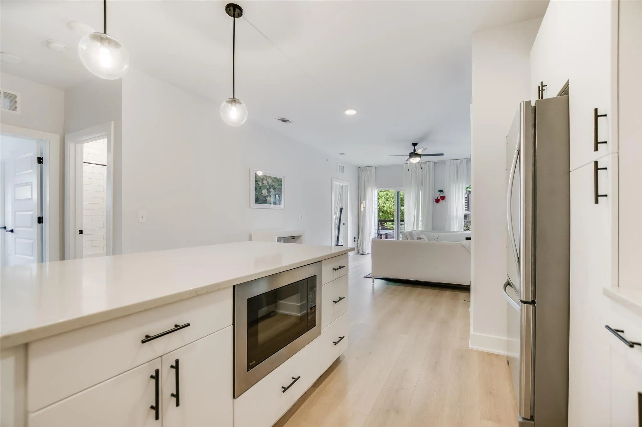 Photo 2 of 3101 GOVALLE AVE #209