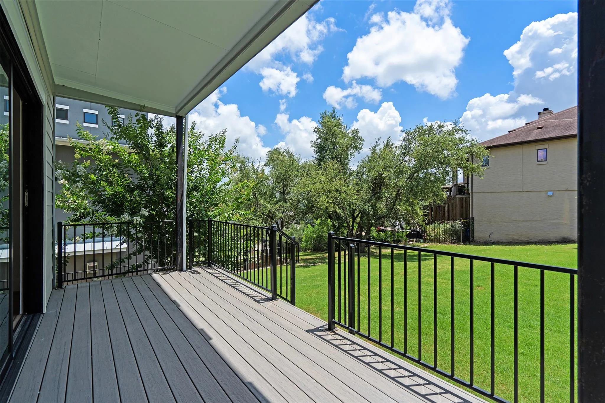 Photo 5 of 15087 DOROTHY DR