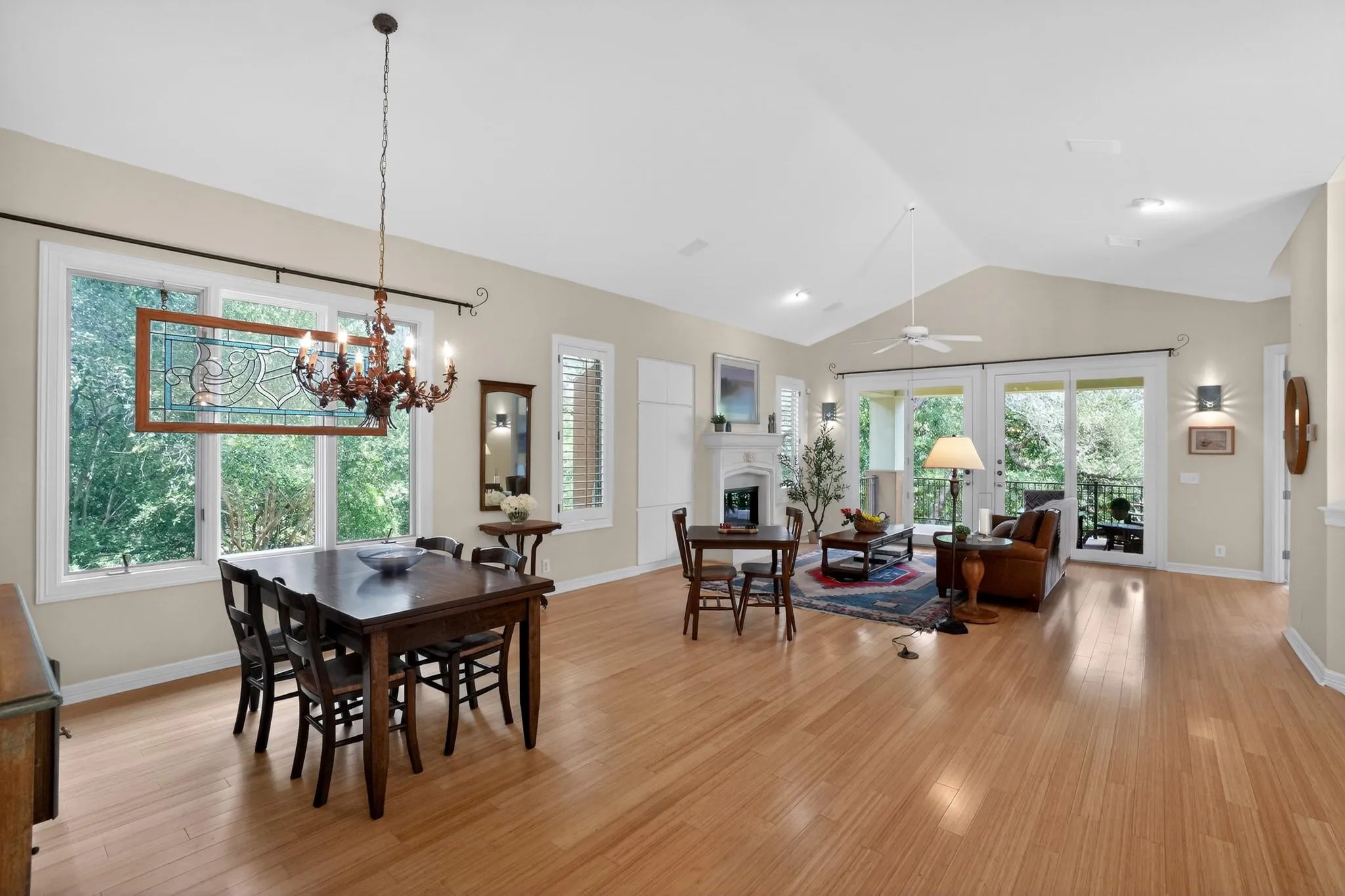 Photo 5 of 2305 BARTON CREEK BLVD #40