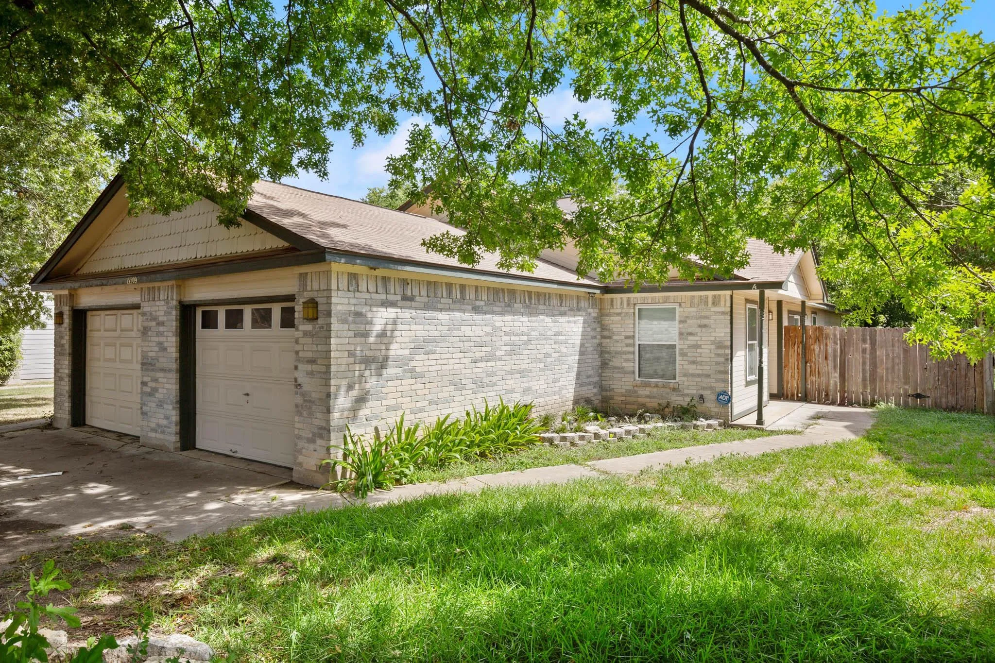 Photo of 13309 SADDLEBROOK TRL #A, Austin, 78729