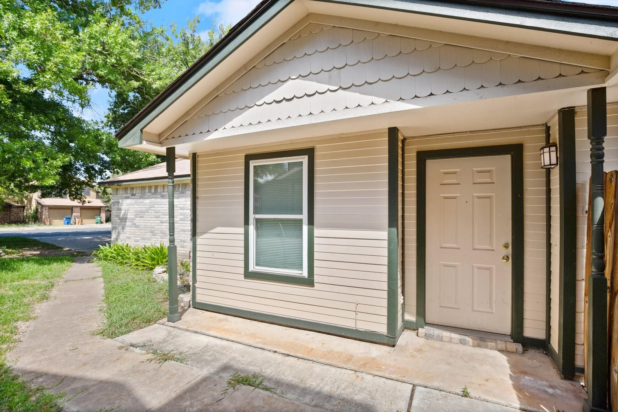 Photo 3 of 13309 SADDLEBROOK TRL #A