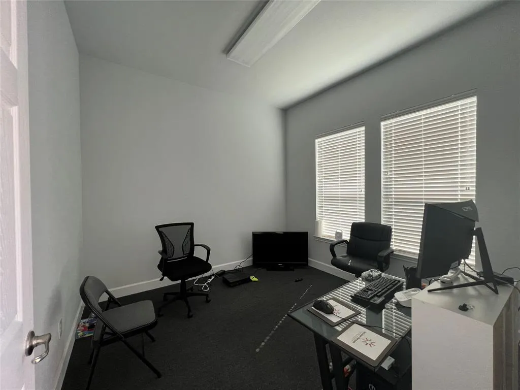 Photo 5 of 660 S BAGDAD RD #120