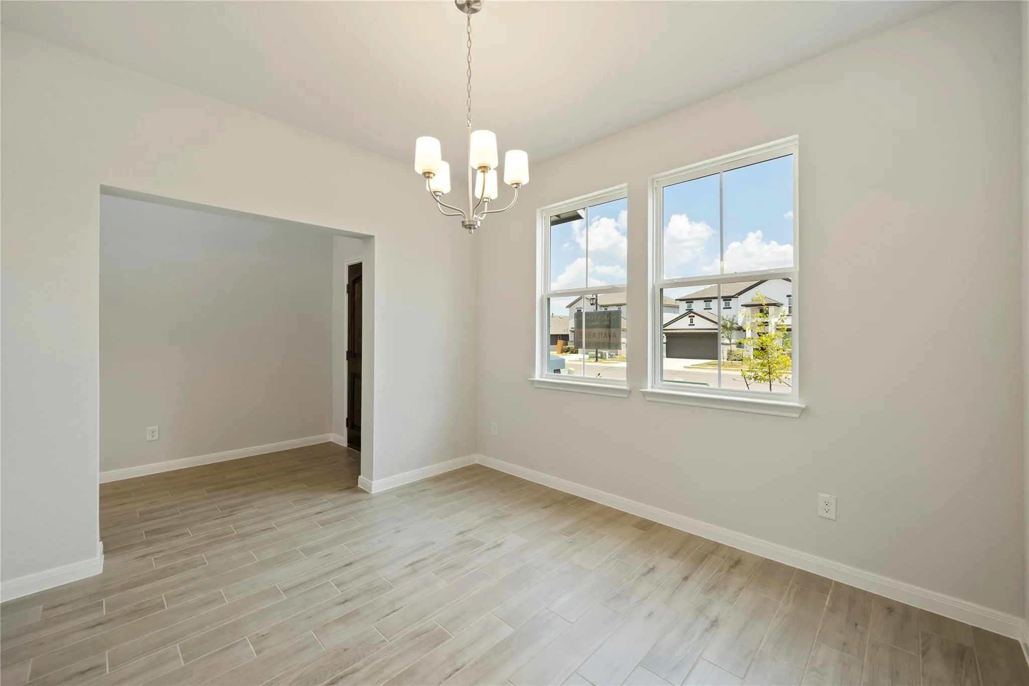 Photo 5 of 332 STELLAR WIND DR