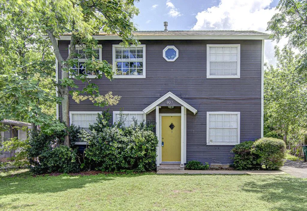 Photo of 907 TAULBEE LN, Austin, TX, 78757