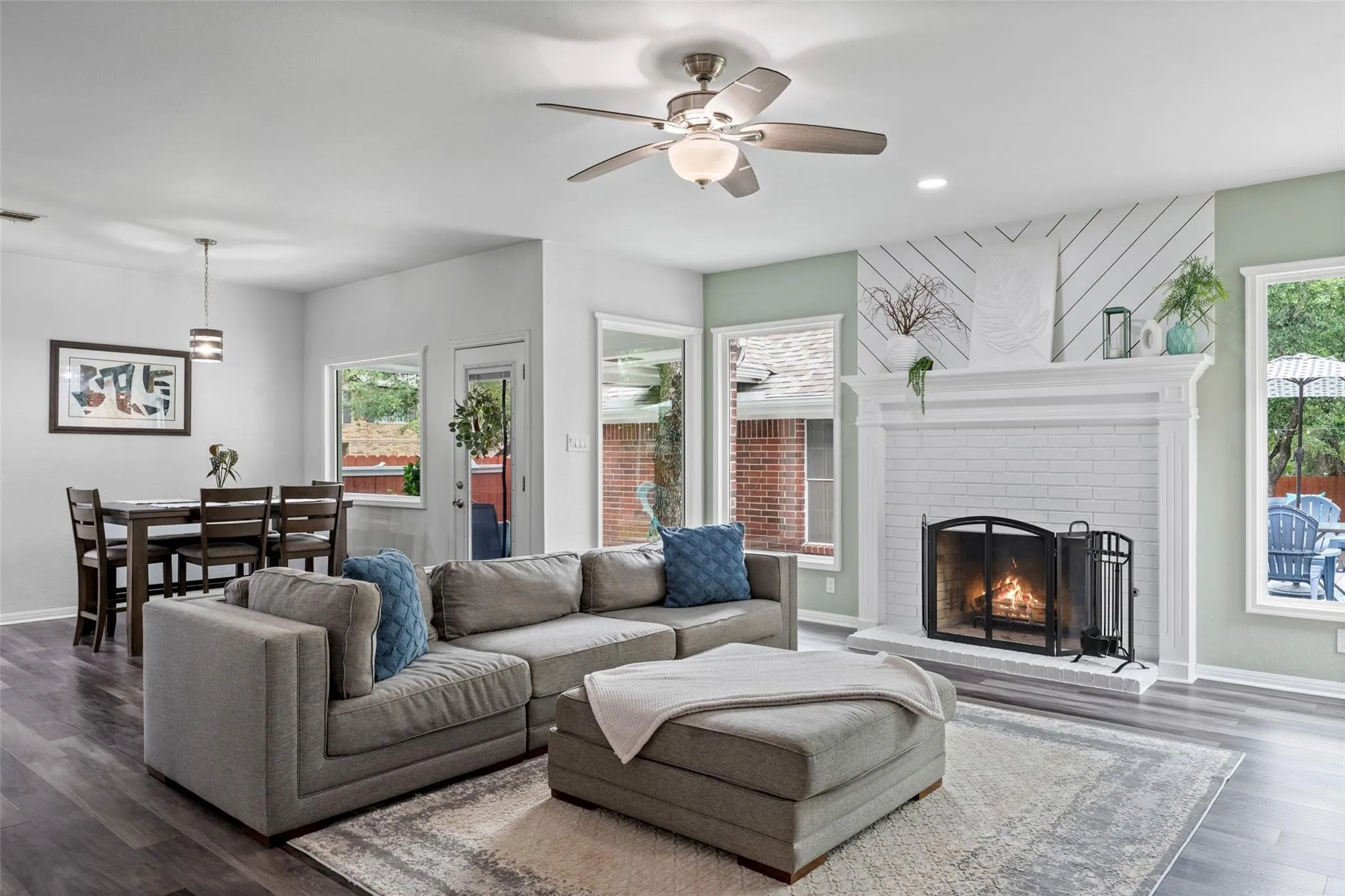 Photo 5 of 10707 BECKWOOD DR
