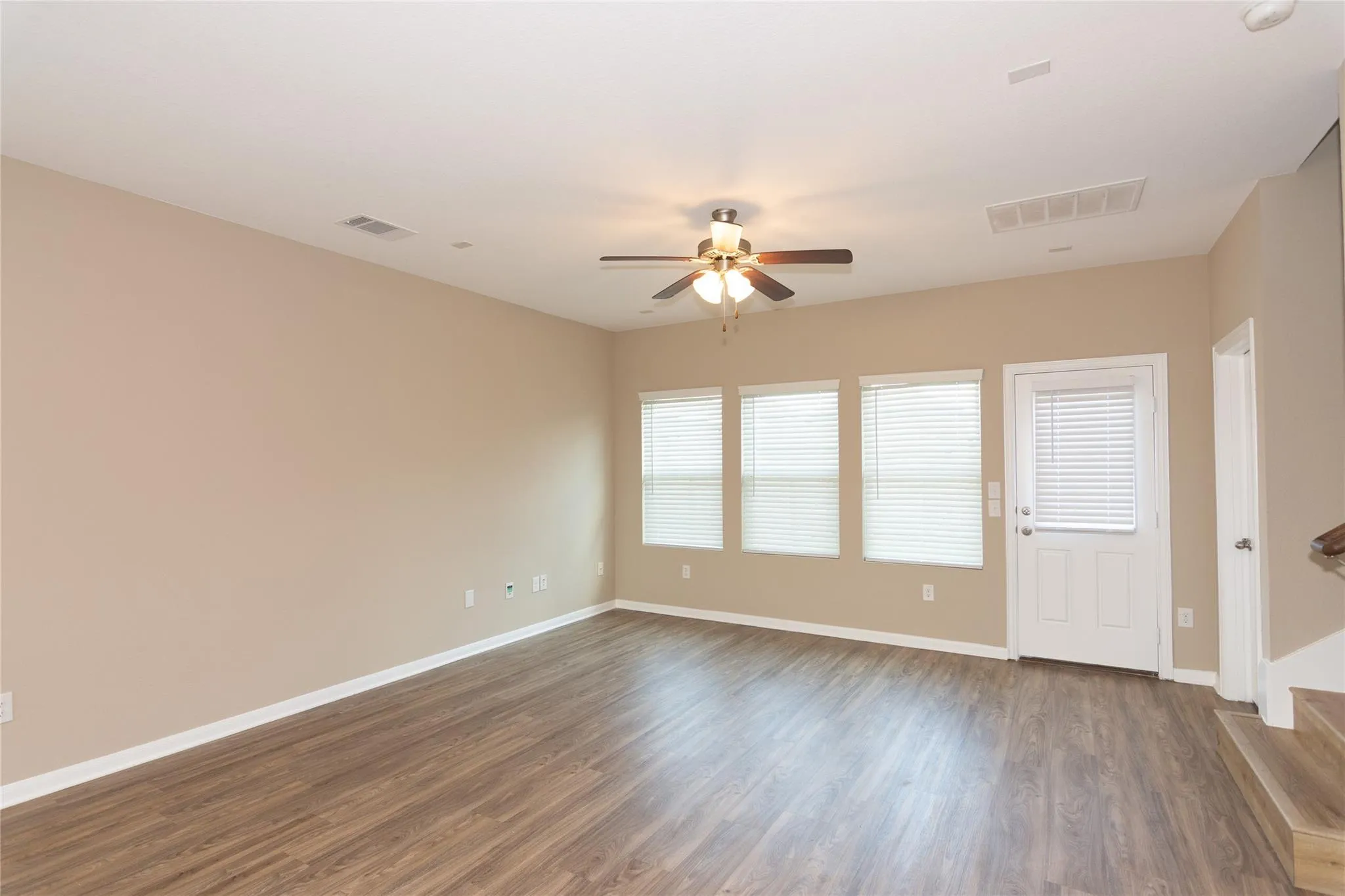 Photo 5 of 208 TIMBER BROOK DR