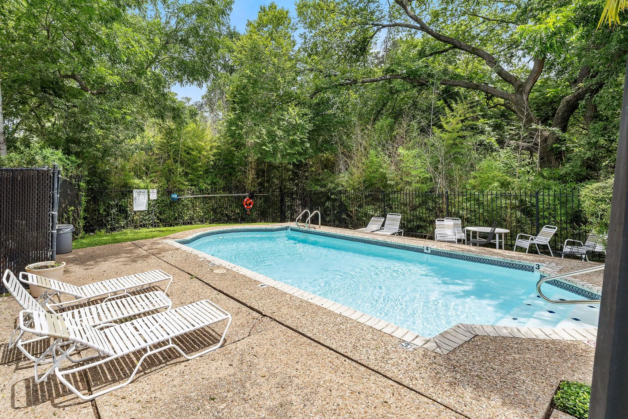 Photo 4 of 3839 DRY CREEK DR #106