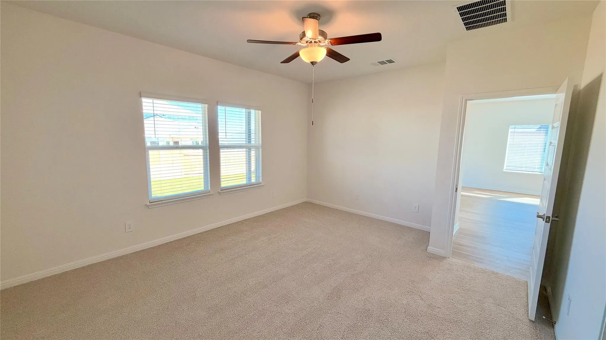 Photo 3 of 13307 RINDLE REACH DR