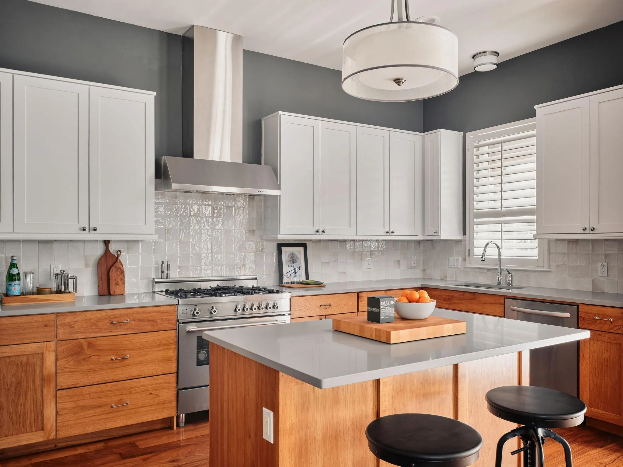 Photo 2 of 1504 COLLIER ST #4