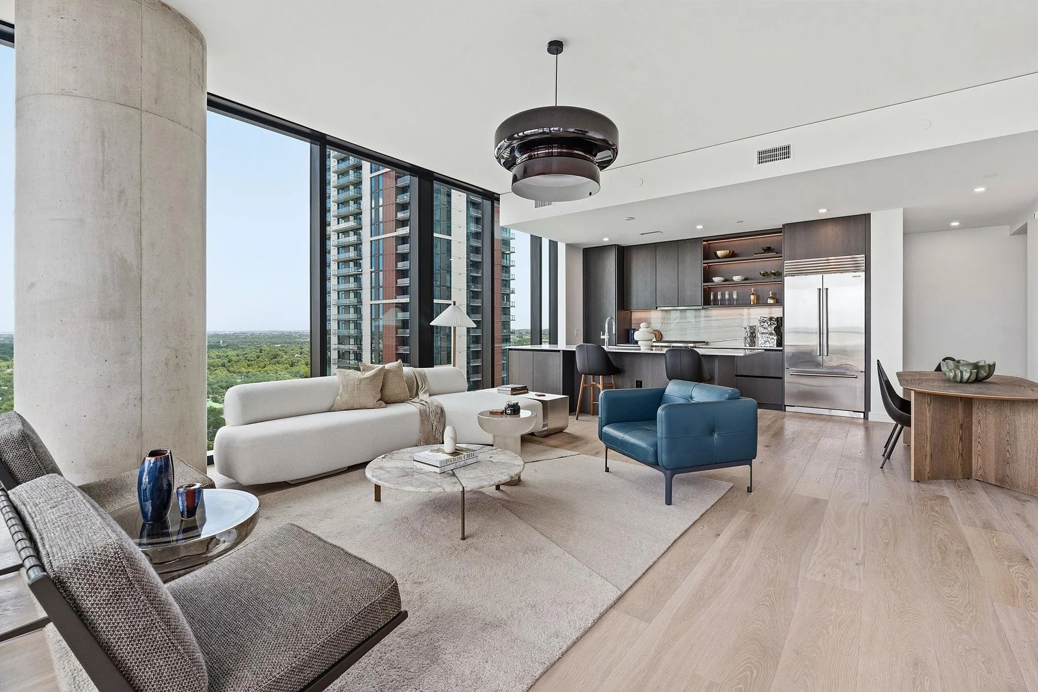 Photo 2 of 610 DAVIS ST #2112