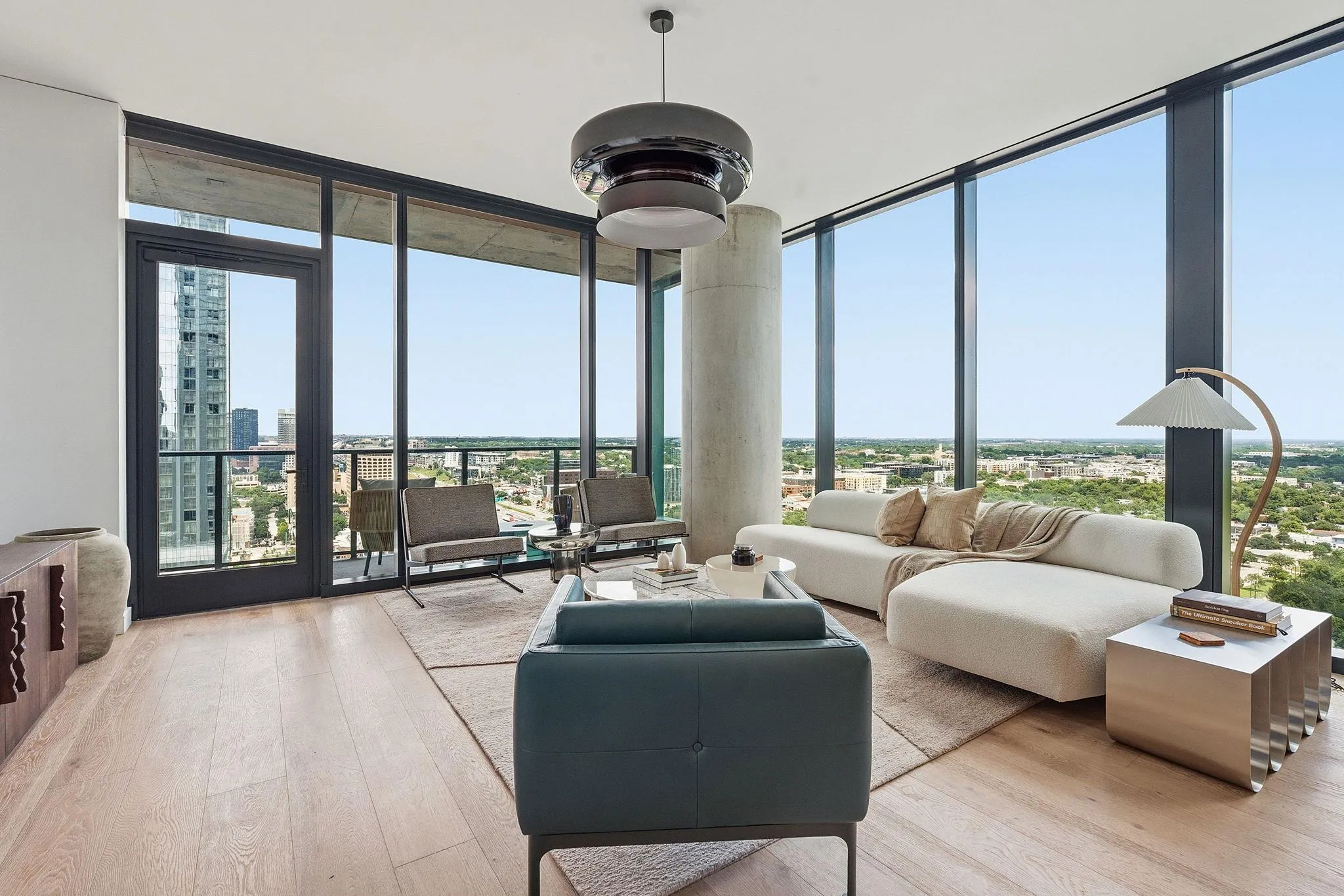 Photo 3 of 610 DAVIS ST #2112