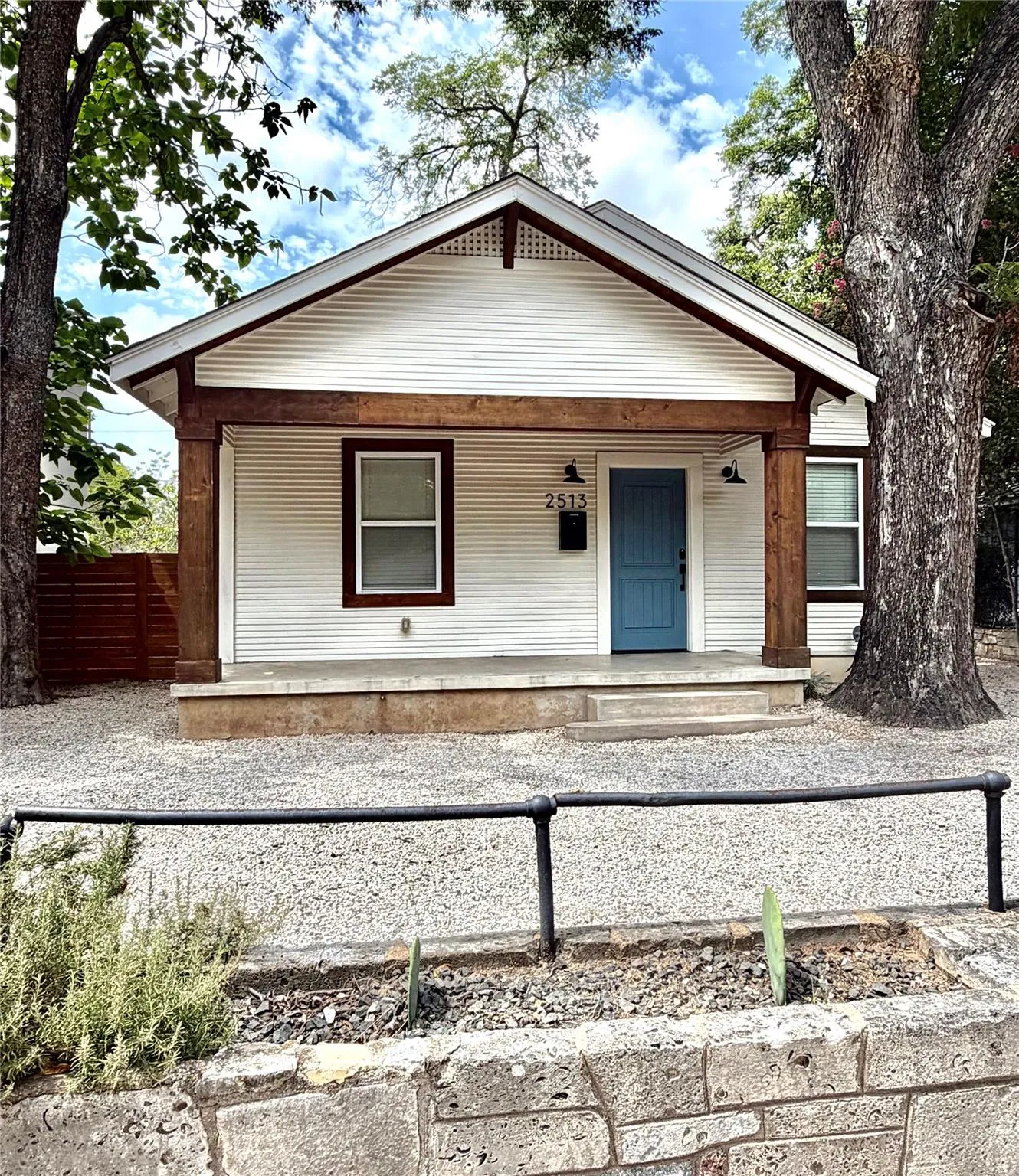 Photo of 2513 E CESAR CHAVEZ ST, Austin, TX, 78702