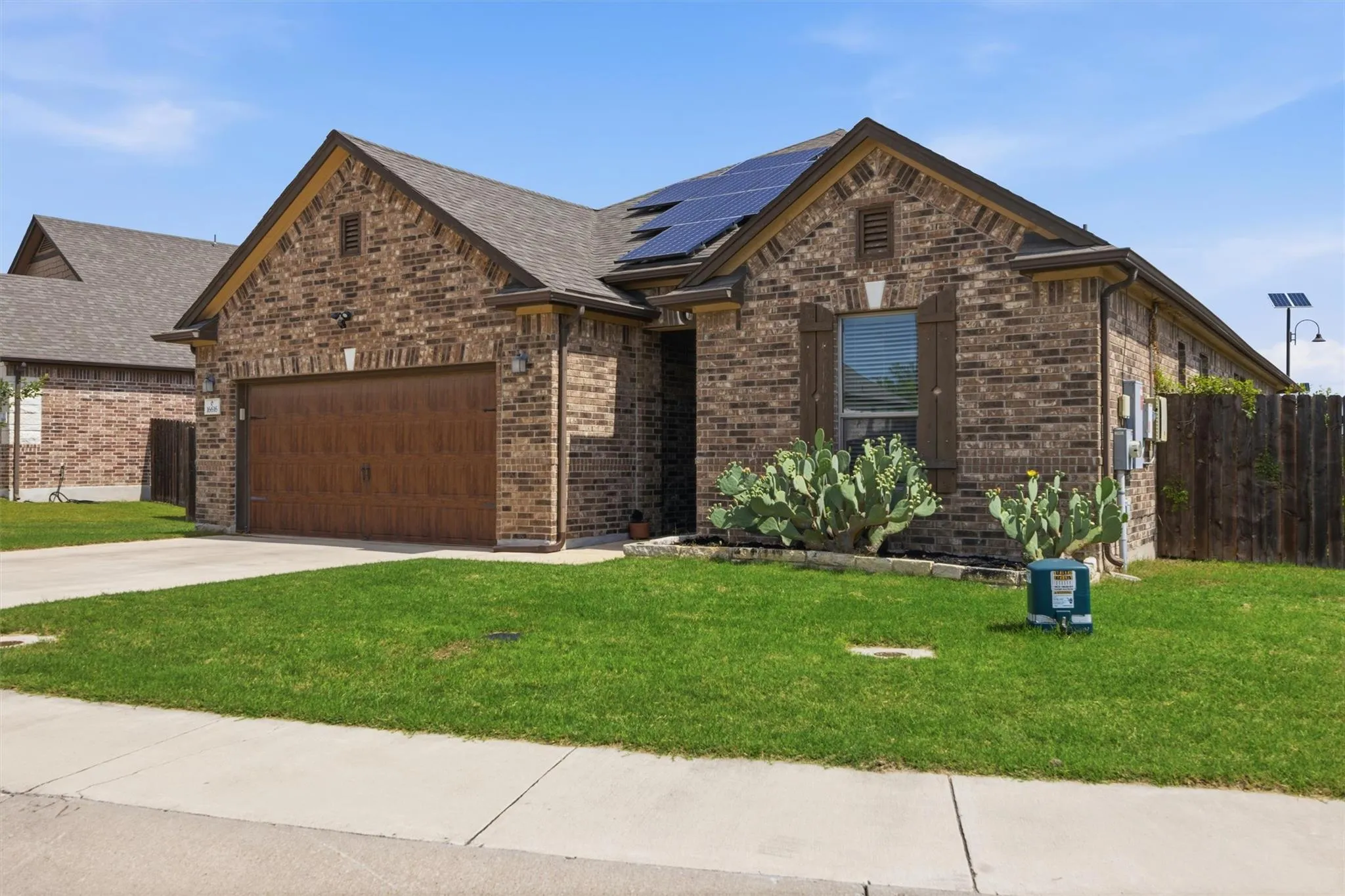 Photo 3 of 16616 BROGAN LN