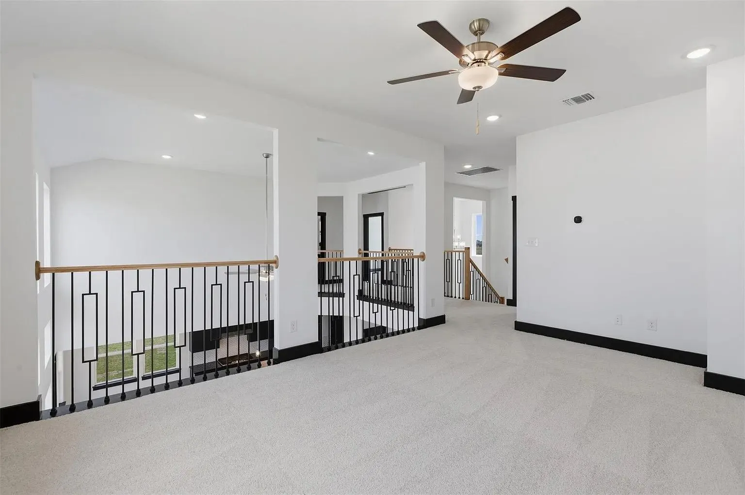 Photo 4 of 19124 ARIEL ELENA WAY