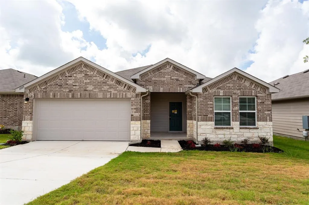 Photo of 6009 RONEE LEAH DR, Austin, 78724