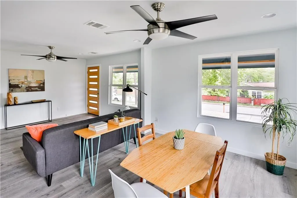 Photo 4 of 5204 LEDESMA RD