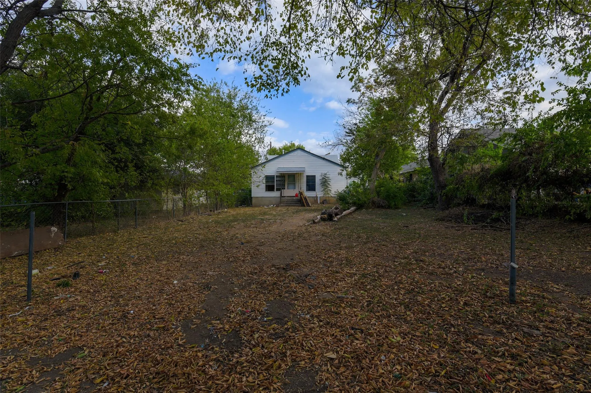 Photo 2 of 7306 BETHUNE AVE