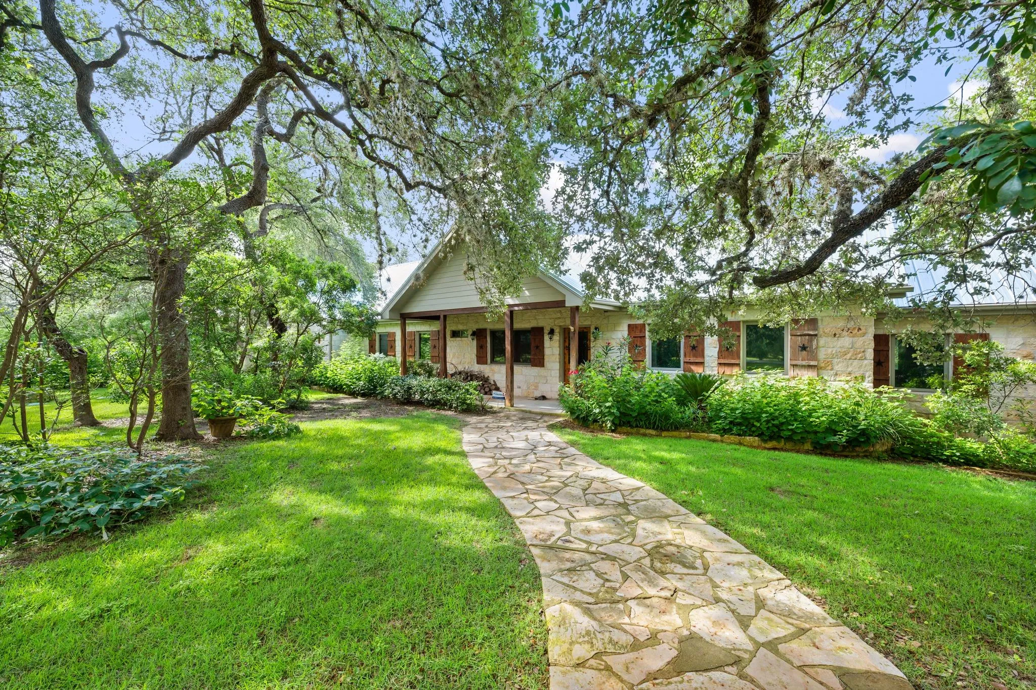 Photo of 121 WATER PARK RD, Wimberley, TX, 78676