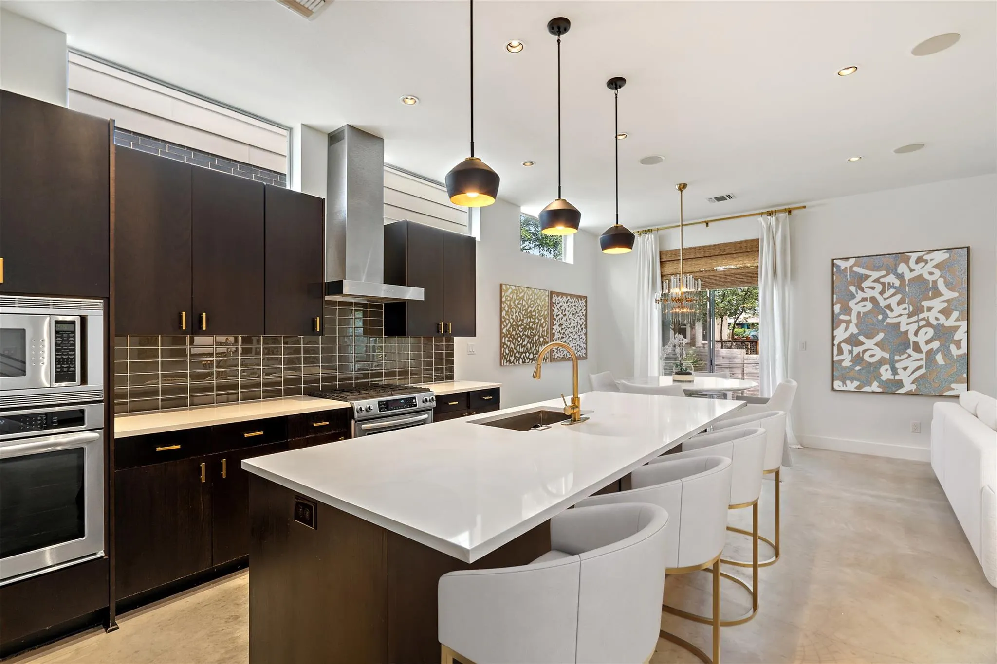 Photo 4 of 2105 GOODRICH AVE #2