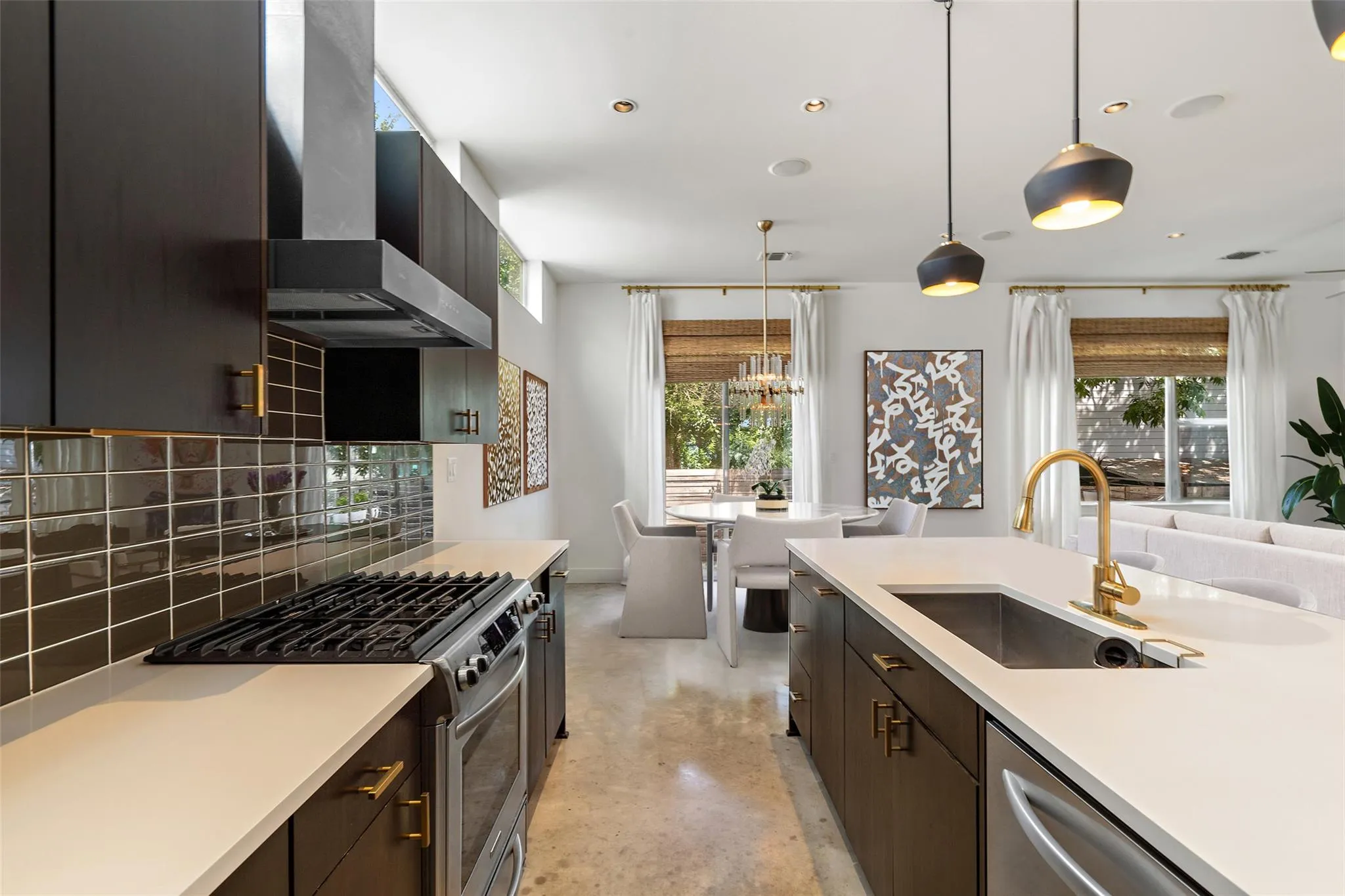 Photo 5 of 2105 GOODRICH AVE #2
