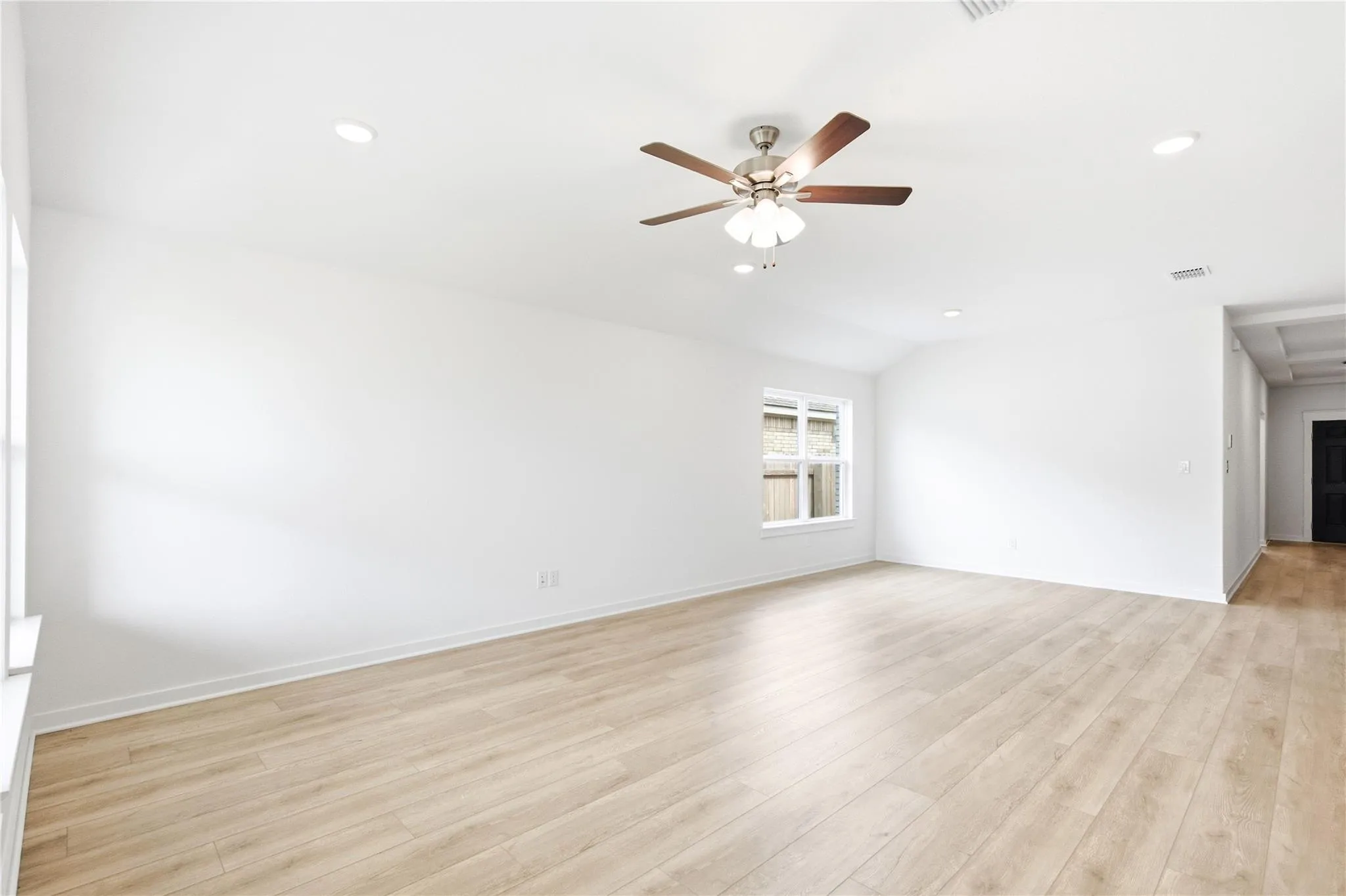 Photo 5 of 236 BELLIE LN