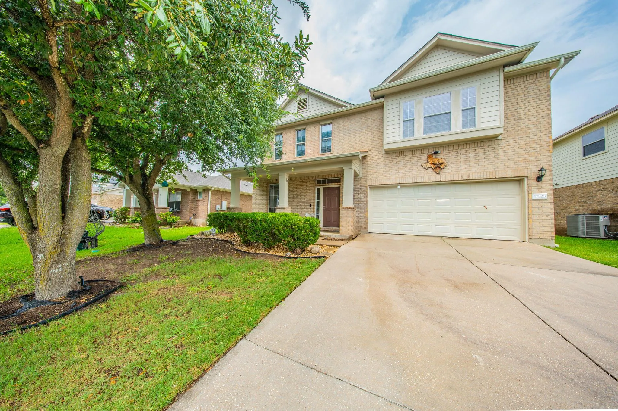 Photo of 17525 BRIDGEFARMER BLVD, Pflugerville, 78660