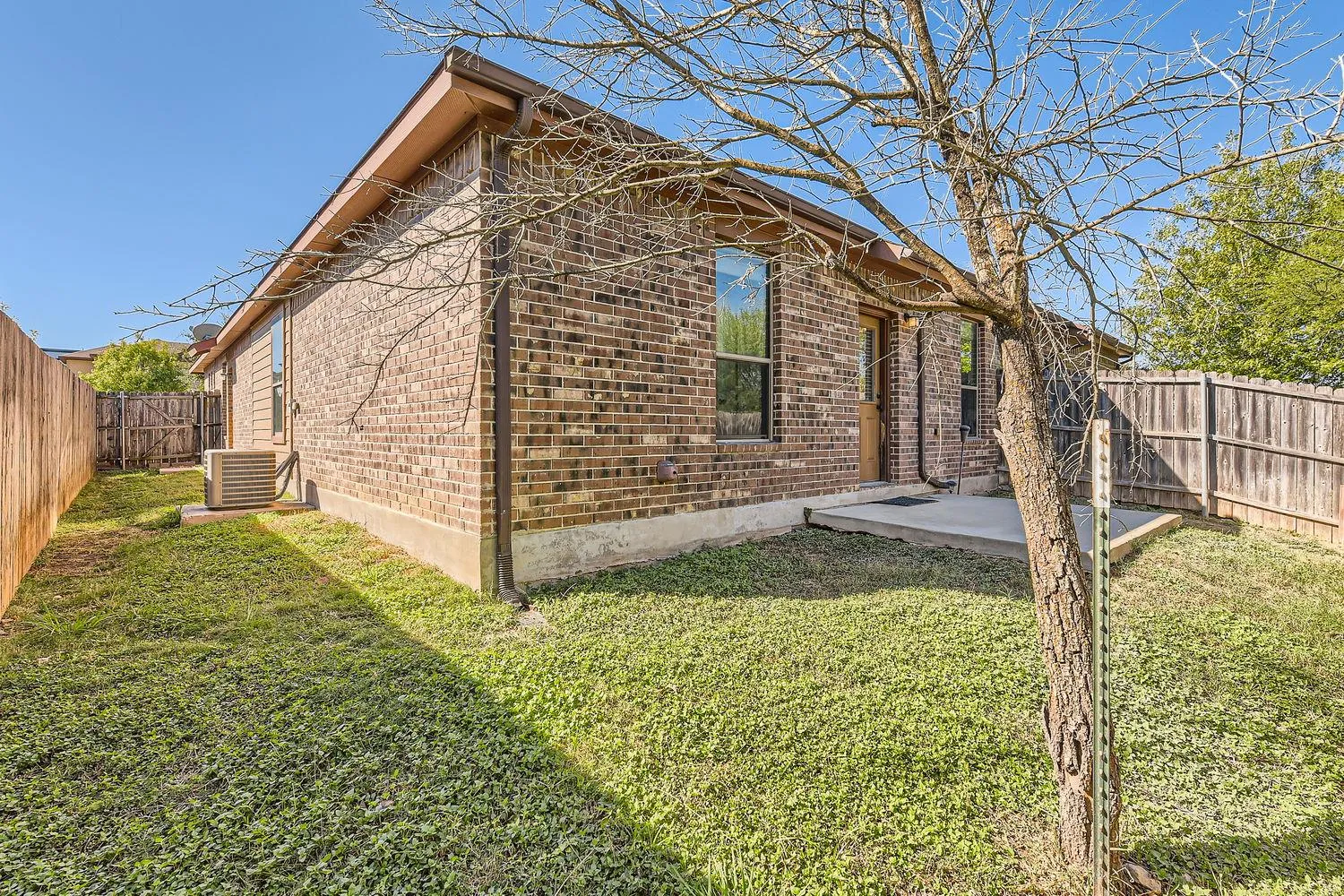 Photo 5 of 107 CREEKSIDE VILLA DR
