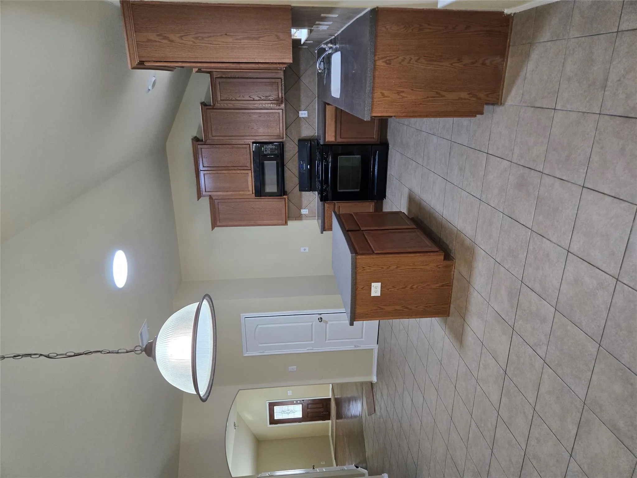 Photo 3 of 2118 RACHEL LN