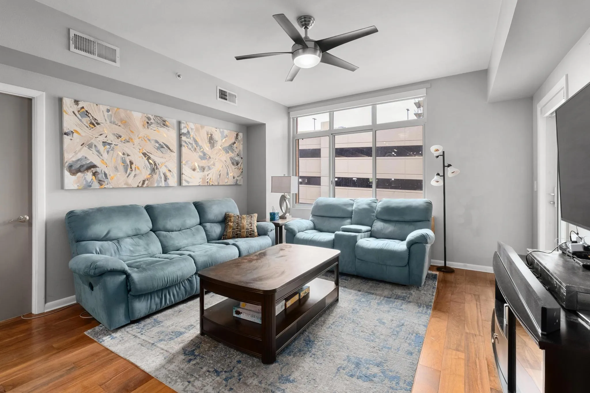 Photo of 54 RAINEY ST #609, Austin, TX, 78701
