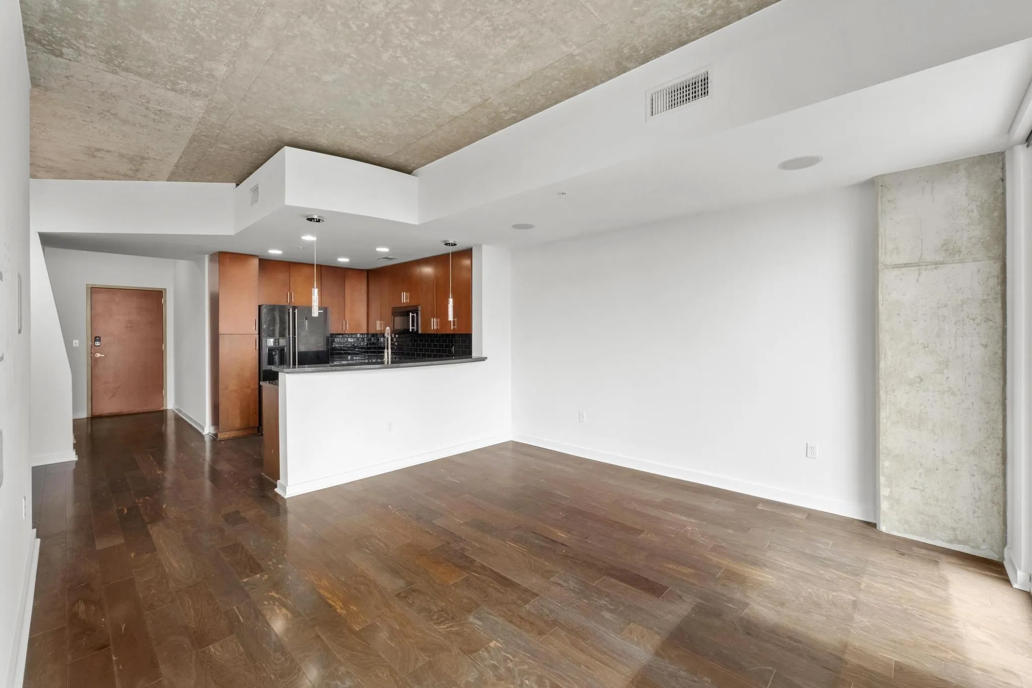 Photo 4 of 360 NUECES ST #3907