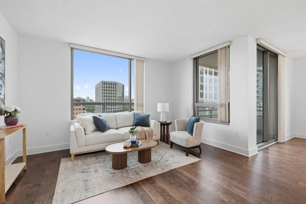 Photo 2 of 300 BOWIE ST #1101