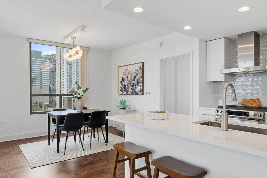 Photo of 300 BOWIE ST #1101, Austin, TX, 78703