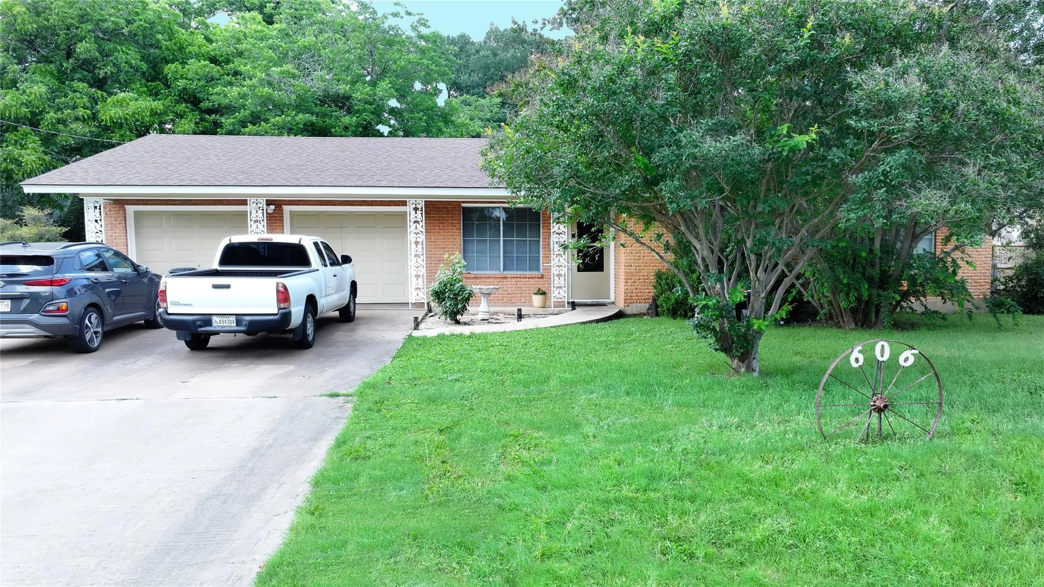 Photo of 606 E LIBERTY AVE, Round Rock, TX, 78664