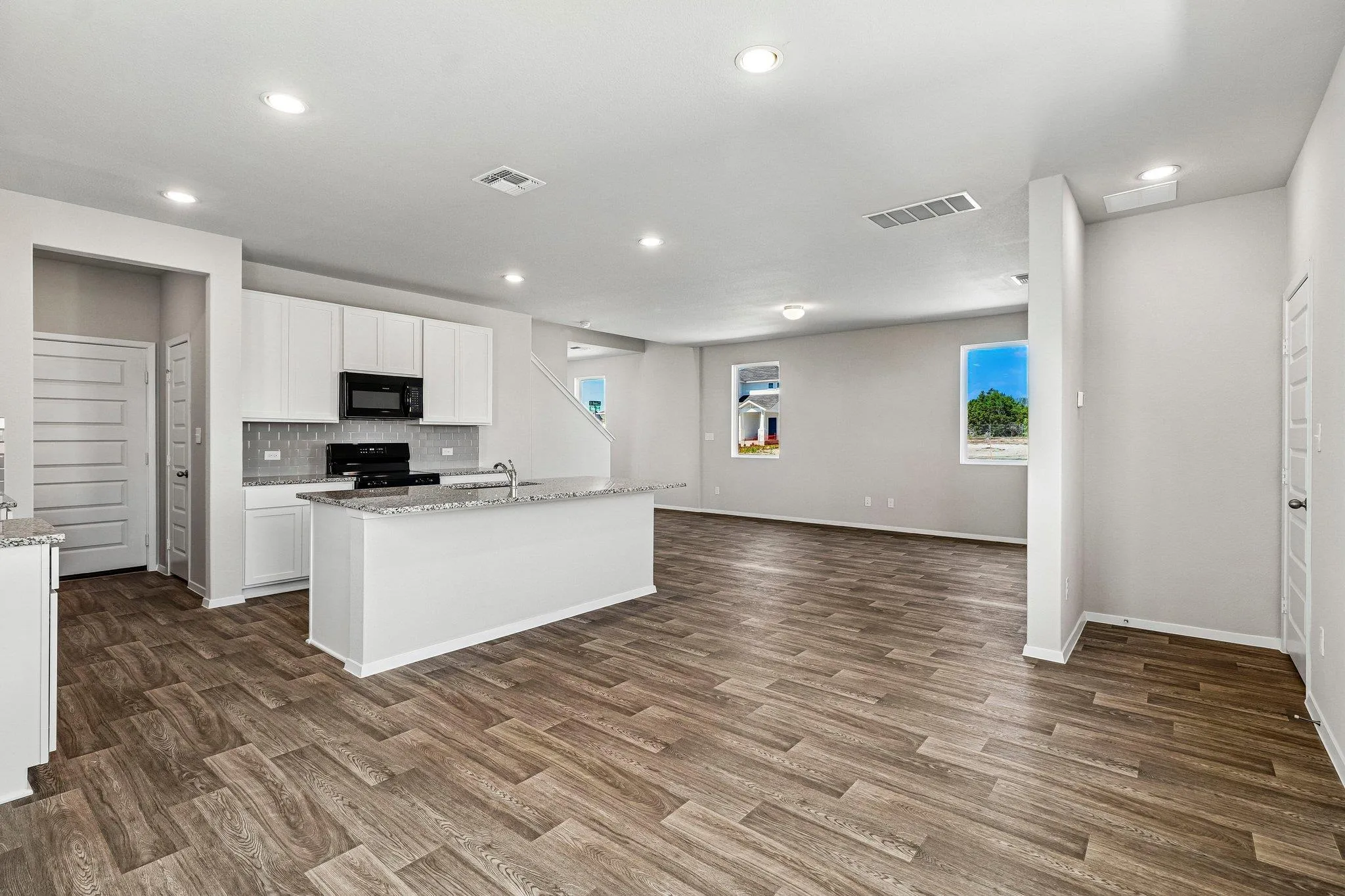 Photo 5 of 2602 ST REGIS DR