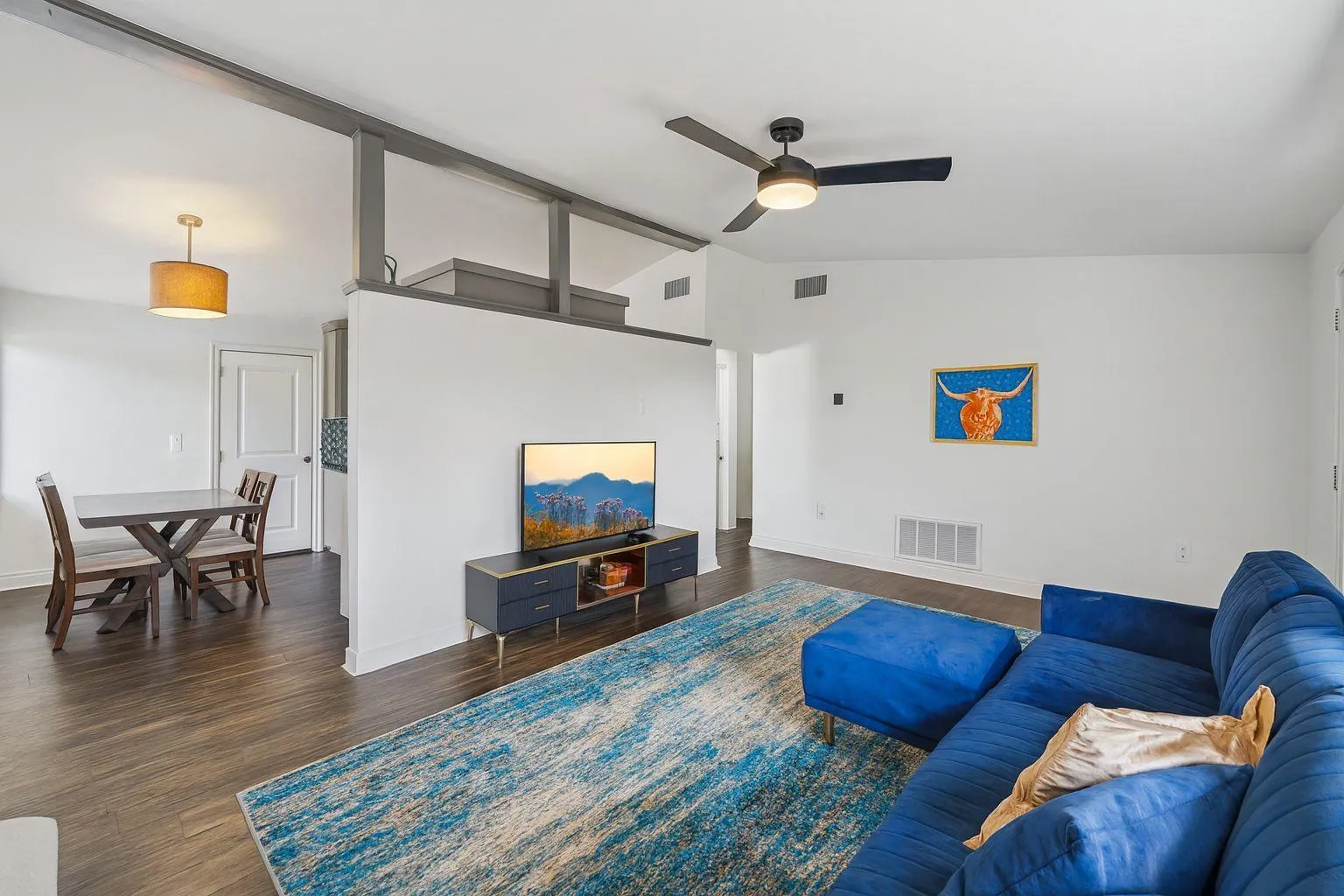 Photo 3 of 3705 MANORWOOD RD