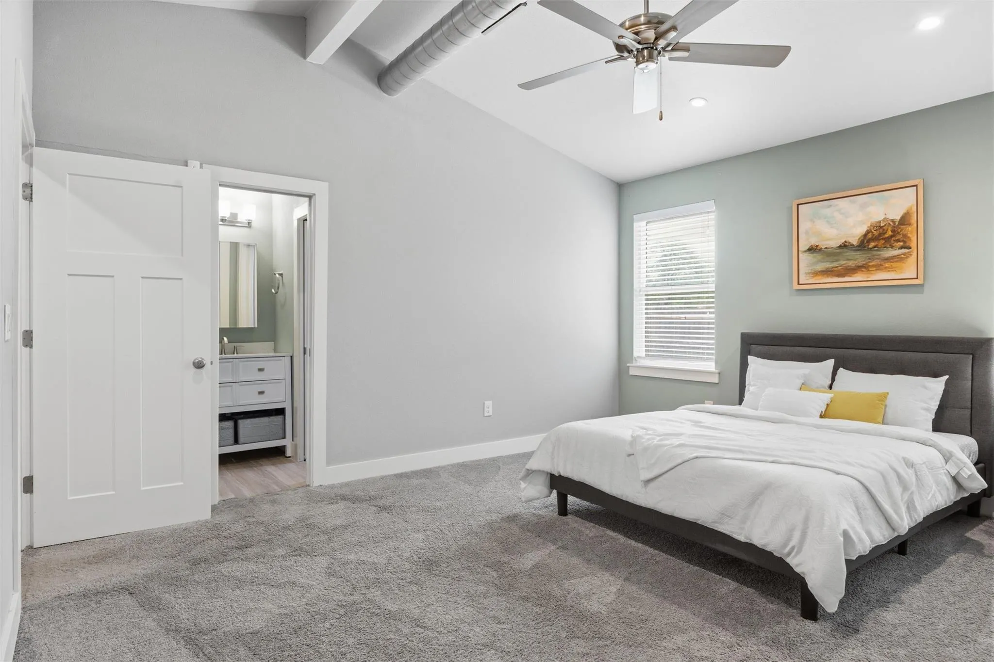 Photo 5 of 5704 GLOUCESTER LN #A