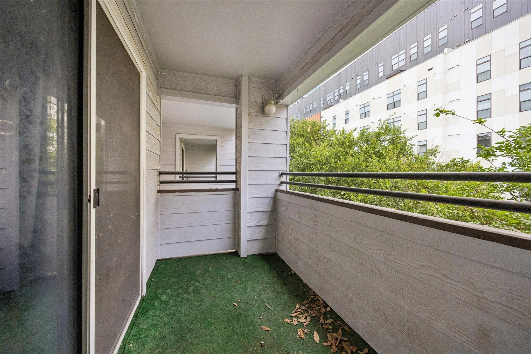 Photo 4 of 501 W 26TH ST #306