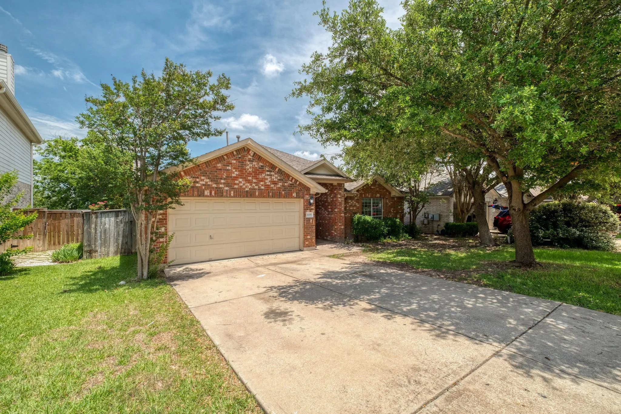 Photo 3 of 4499 HERITAGE WELL LN
