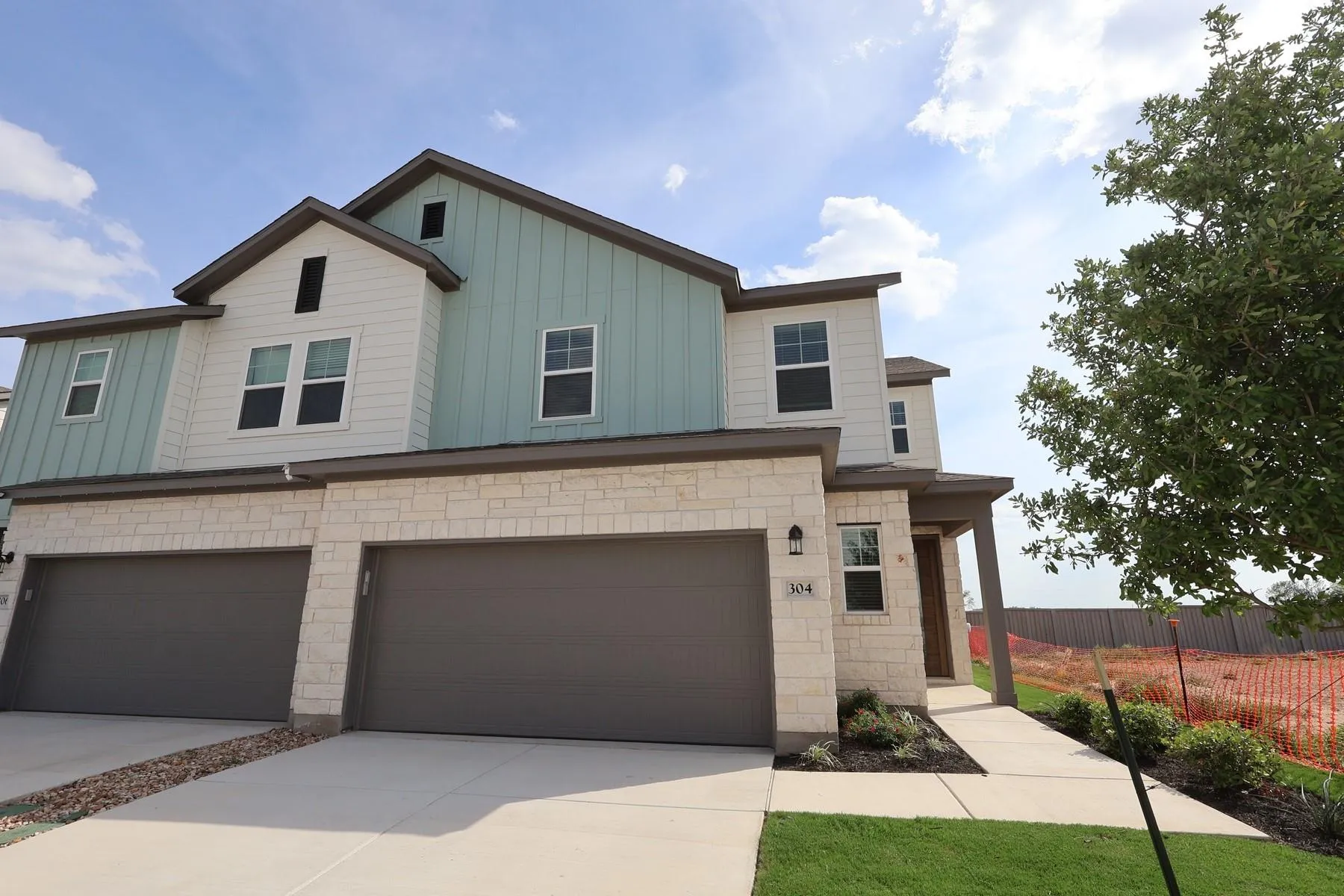 Photo of 304 EMERIE WAY, Georgetown, TX, 78626