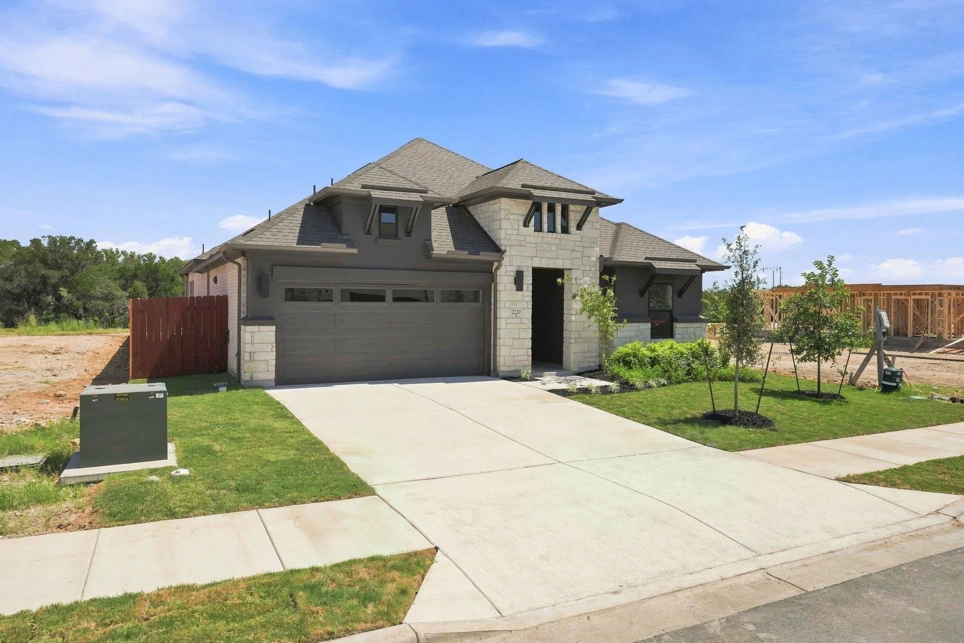 Photo 2 of 2220 SARABANDA ST