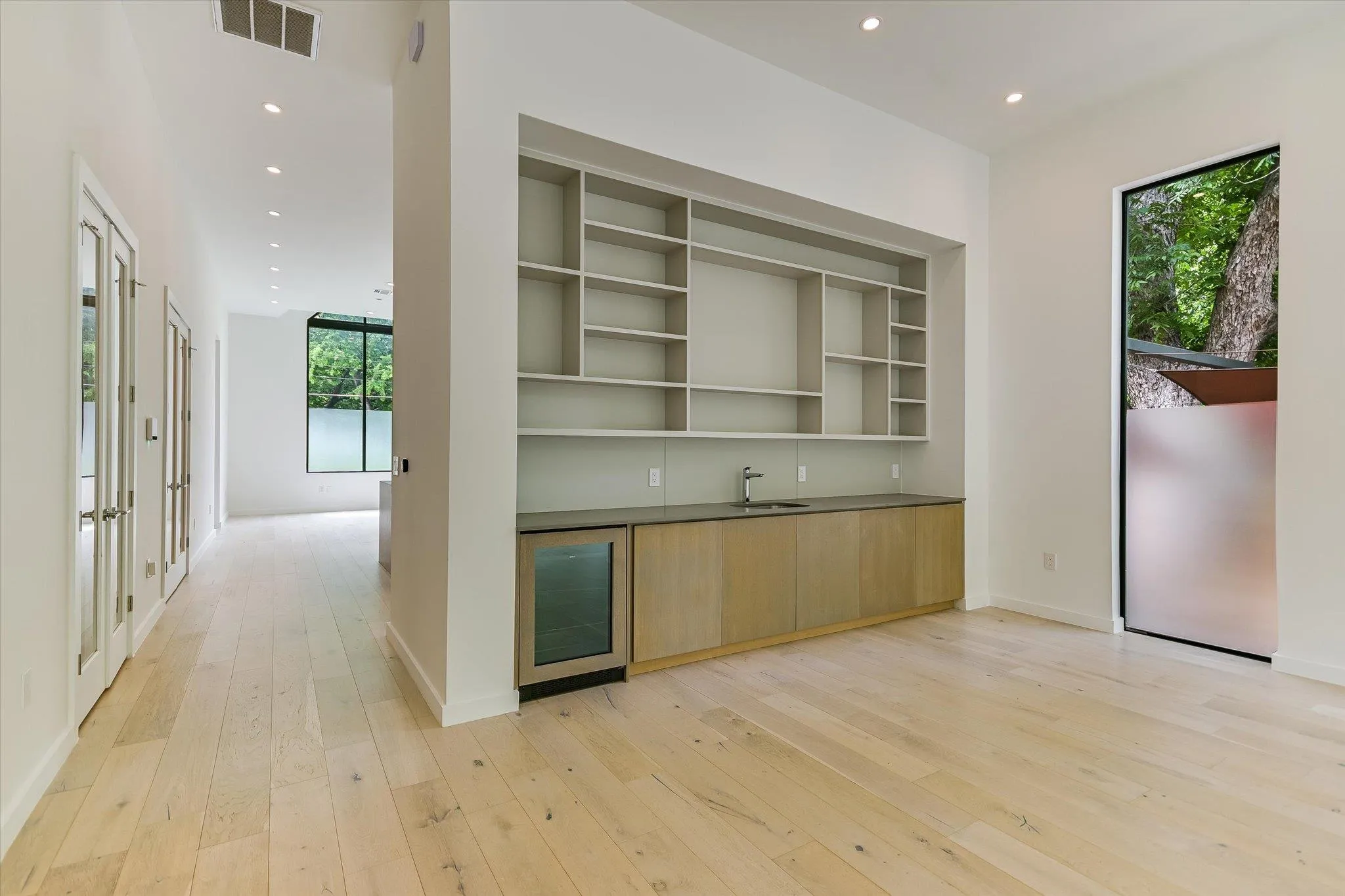 Photo 4 of 4515 AVENUE D NONE