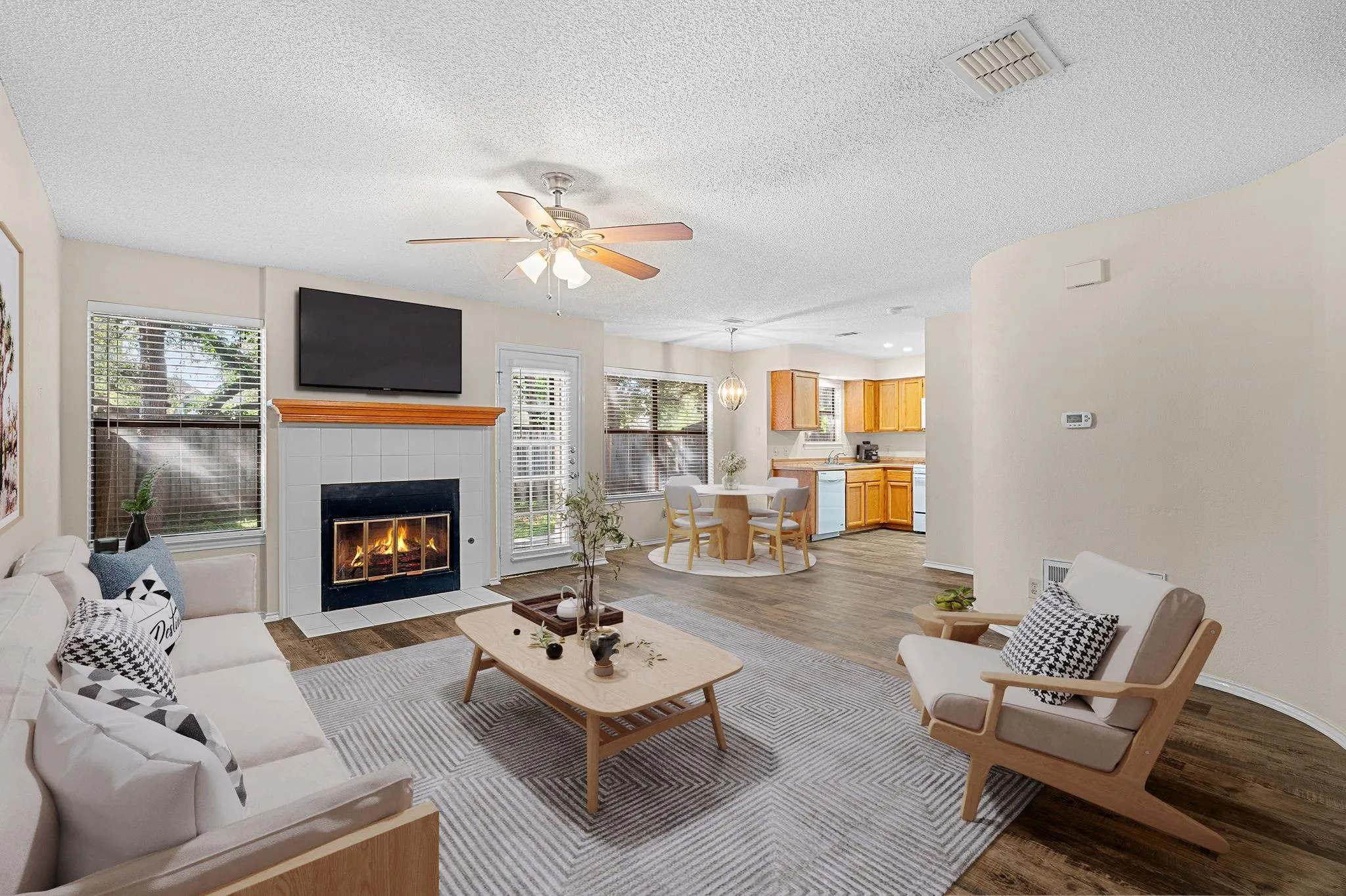 Photo 5 of 12918 HUMPHREY DR