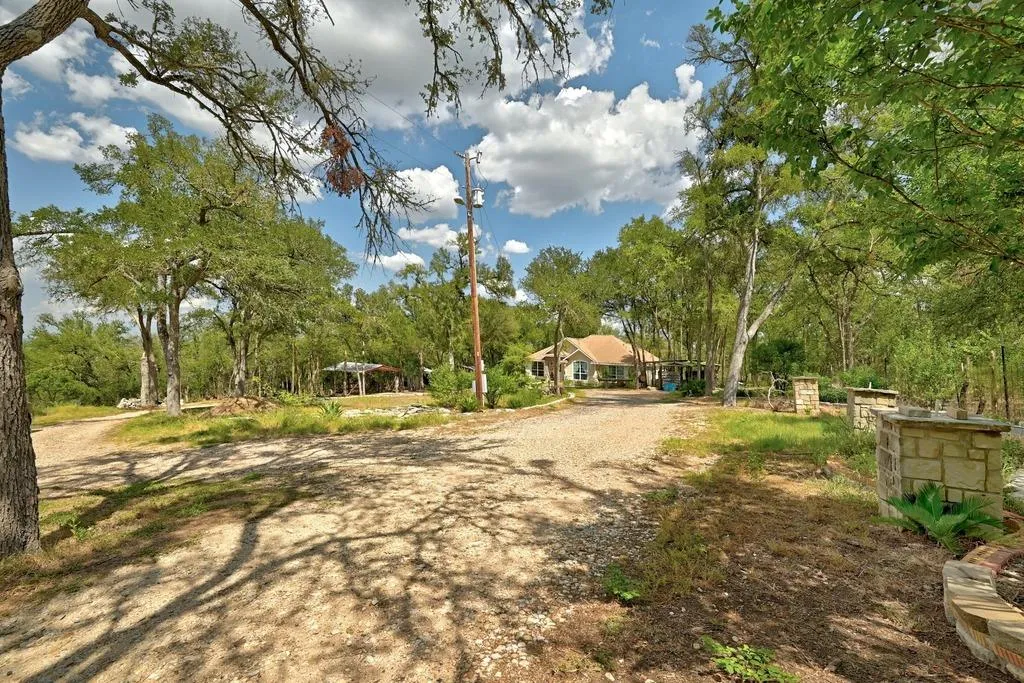 Photo 3 of 7709 TIMBER HILLS DR
