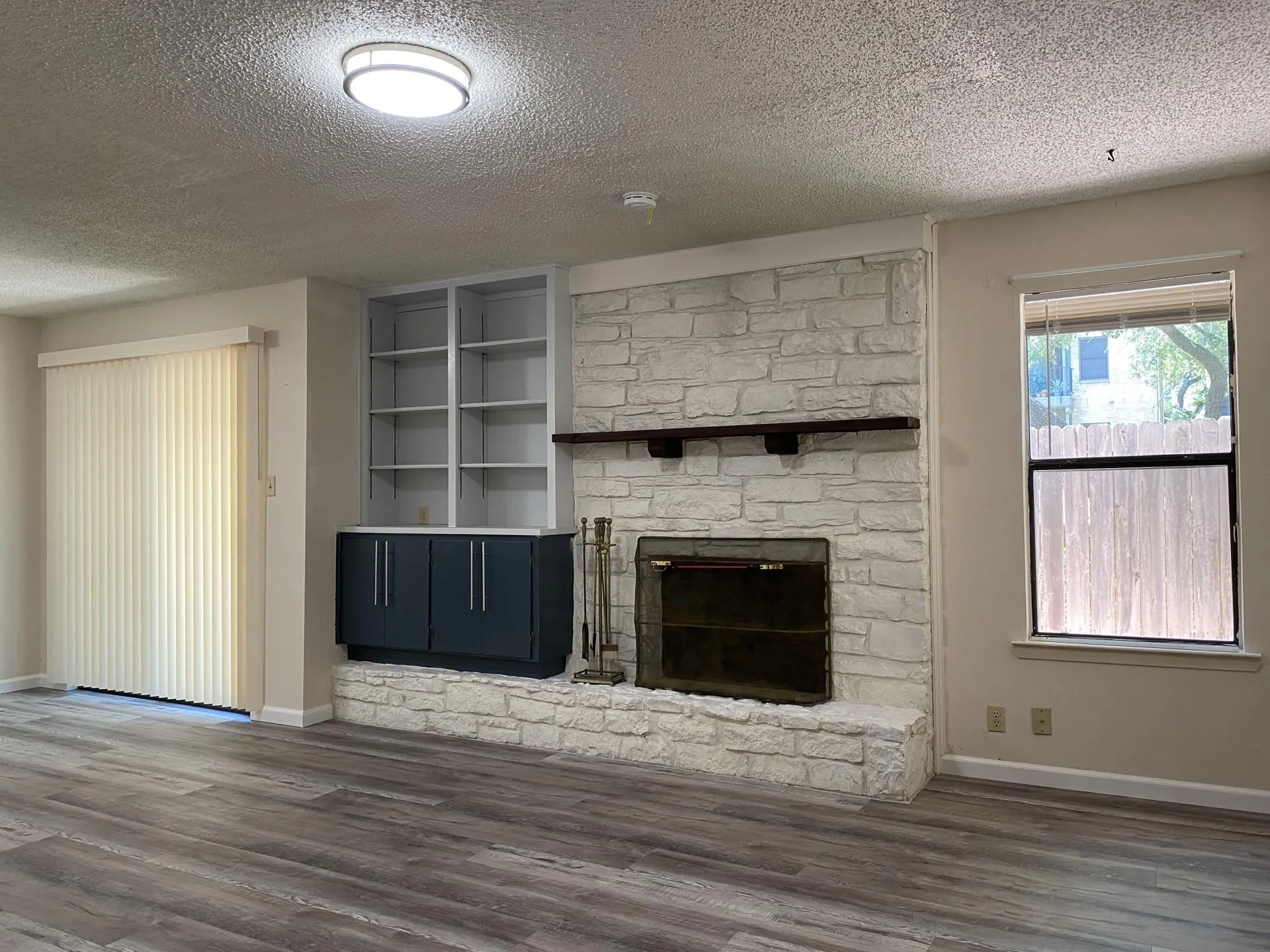 Photo 3 of 8418 FATHOM CIR #203