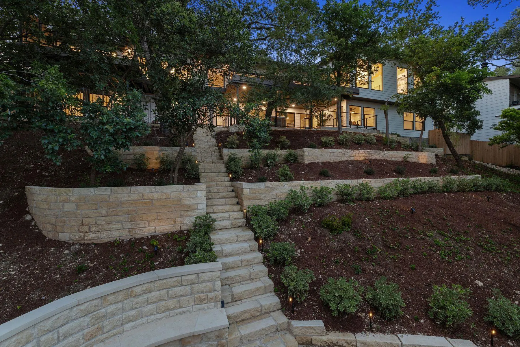 Photo 4 of 5403 RIDGE OAK DR