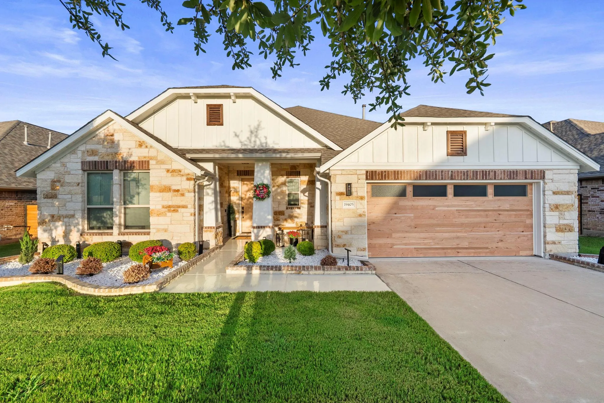 Photo of 19405 POLDEN HILLS WAY, Pflugerville, 78660