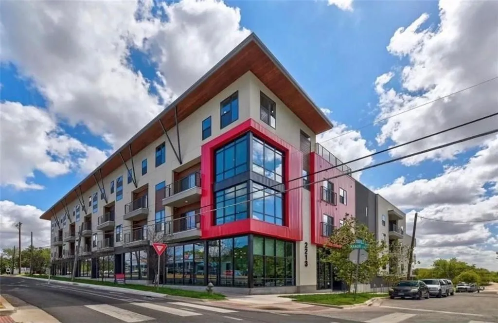 Photo of 2213 POQUITO RD #220, Austin, 78722