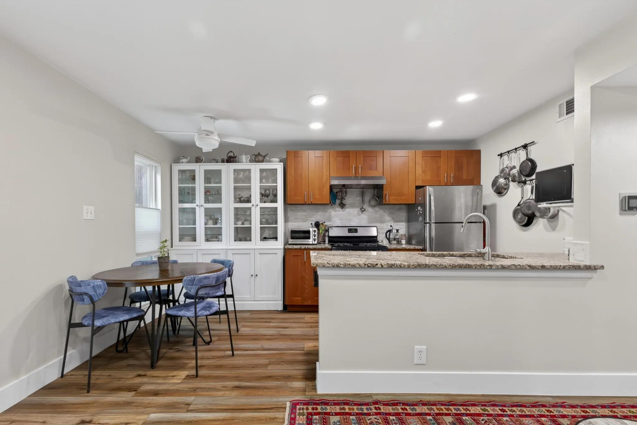 Photo 4 of 5820 BERKMAN DR #120