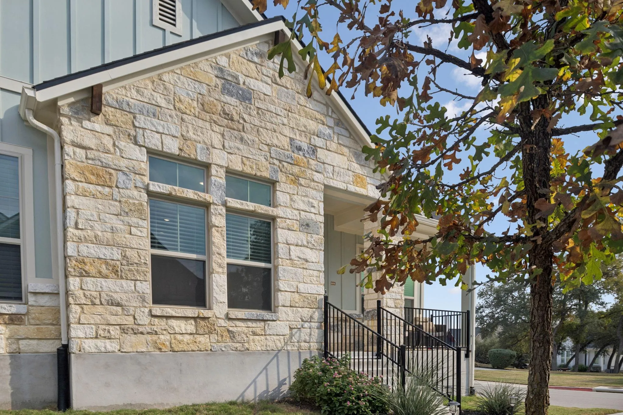 Photo 2 of 105 LAFITTE DR #101