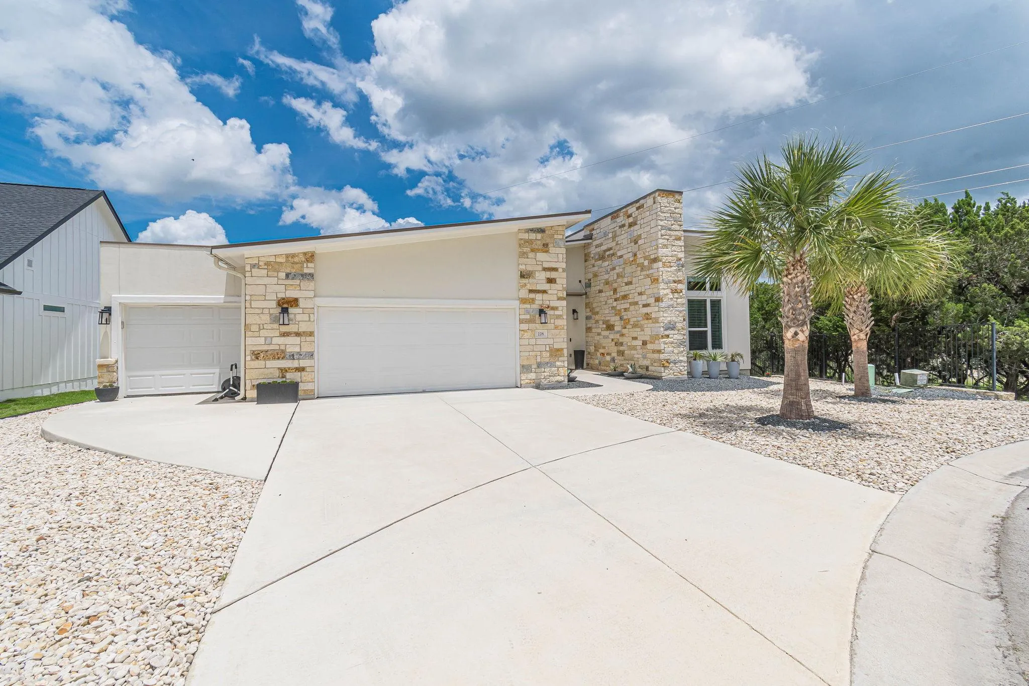 Photo of 228 CRUISING OAK ST, San Marcos, TX, 78666